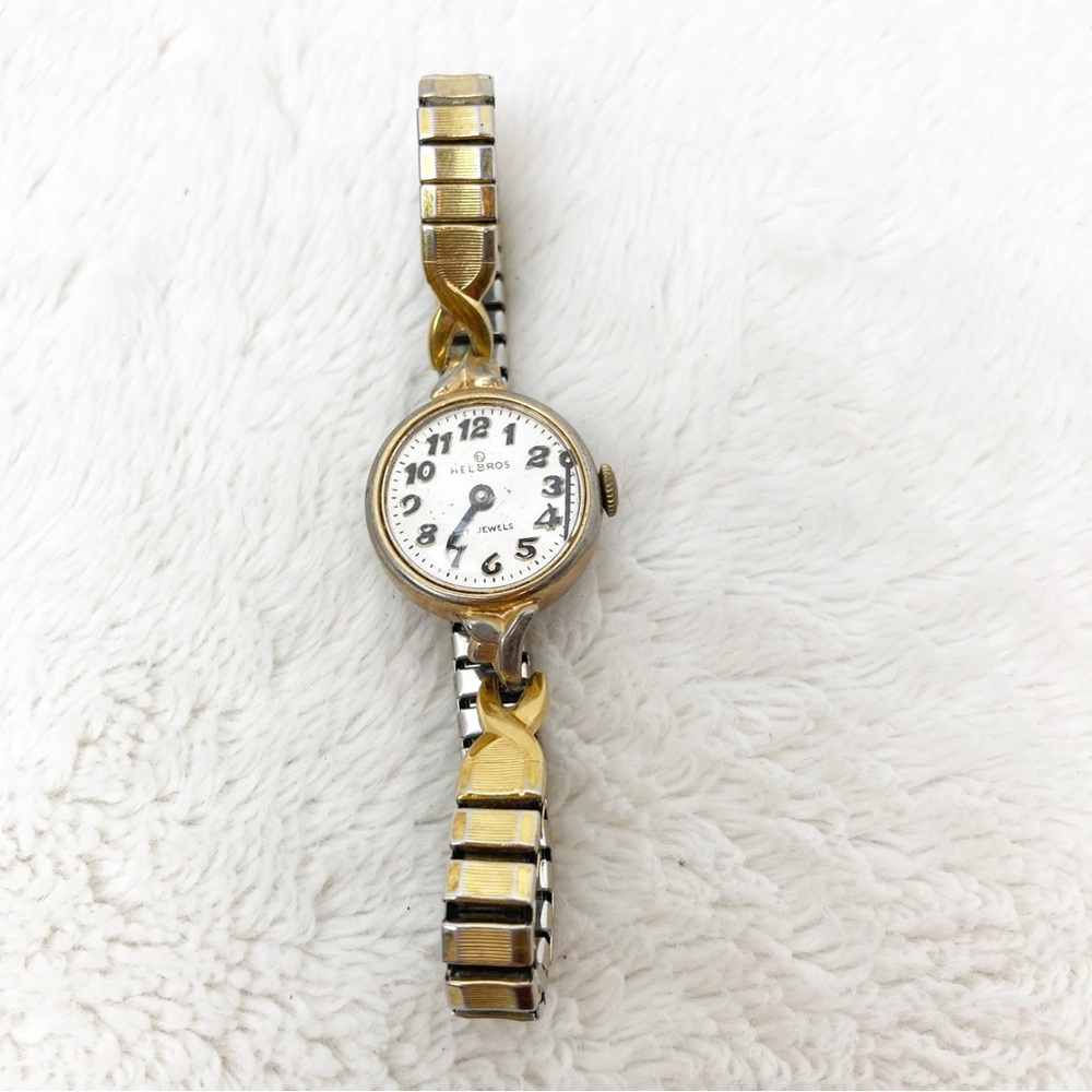Vintage Helbros 17 Jewels Wind-up Analog Women's Watch